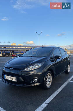Хетчбек Ford Fiesta 2010 в Києві