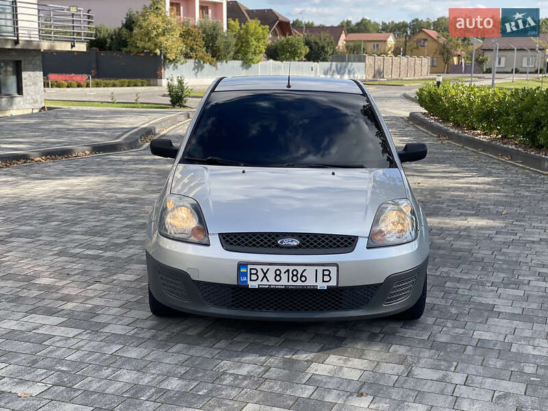 Хетчбек Ford Fiesta 2007 в Мукачевому