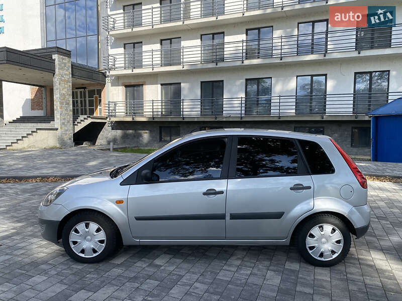 Хетчбек Ford Fiesta 2007 в Мукачевому