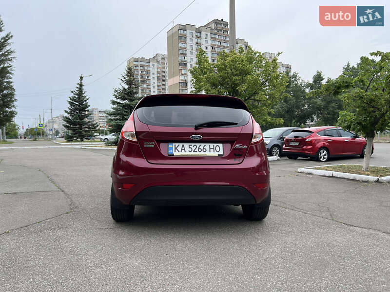 Хэтчбек Ford Fiesta 2013 в Киеве фото 5 Хэтчбек Ford Fiesta 2013 в Киеве