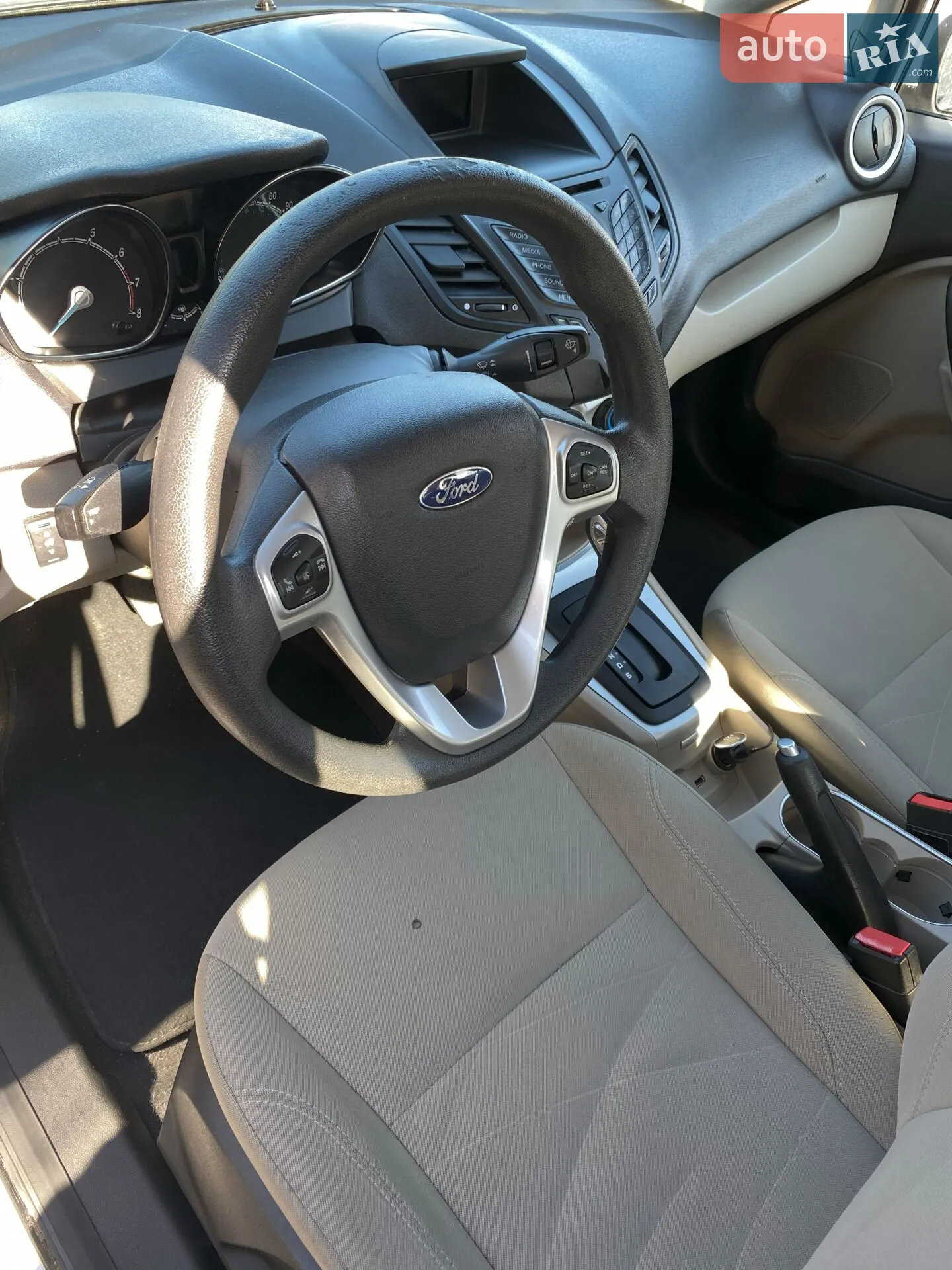 2018 Ford Fiesta - мініатюра 25