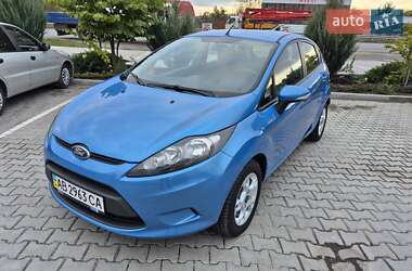 Хэтчбек Ford Fiesta 2012 в 