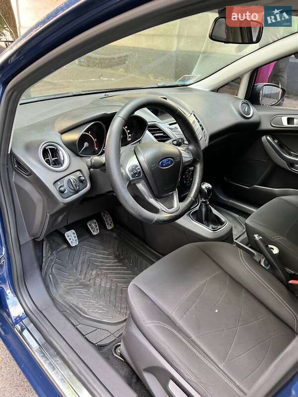 Хетчбек Ford Fiesta 2013 в Києві фото 6 Хетчбек Ford Fiesta 2013 в Києві