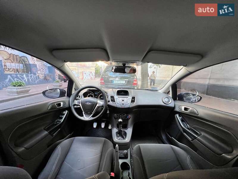 Хетчбек Ford Fiesta 2013 в Києві фото 7 Хетчбек Ford Fiesta 2013 в Києві