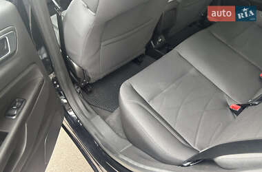 Седан Ford Fiesta 2016 в  фото 20 Седан Ford Fiesta 2016 в