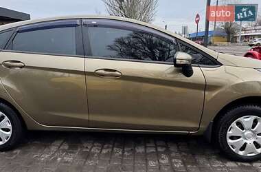 Хэтчбек Ford Fiesta 2011 в Ивано-Франковске