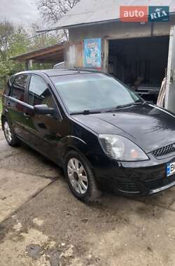 Хетчбек Ford Fiesta 2008 в  фото 8 Хетчбек Ford Fiesta 2008 в