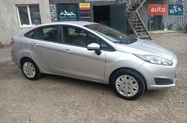 Седан Ford Fiesta 2017 в  фото 5 Седан Ford Fiesta 2017 в