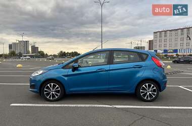 Хетчбек Ford Fiesta 2014 в 