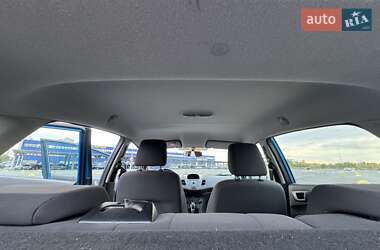 Хетчбек Ford Fiesta 2014 в 