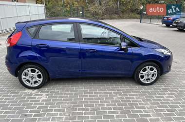Хетчбек Ford Fiesta 2016 в Києві