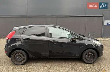 Хетчбек Ford Fiesta 2011 в  фото 6 Хетчбек Ford Fiesta 2011 в