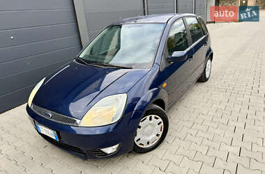 Хетчбек Ford Fiesta 2008 в Чернівцях