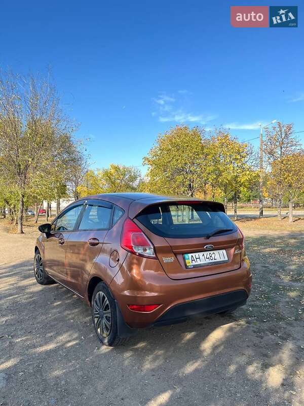 Хэтчбек Ford Fiesta 2013 в Днепре