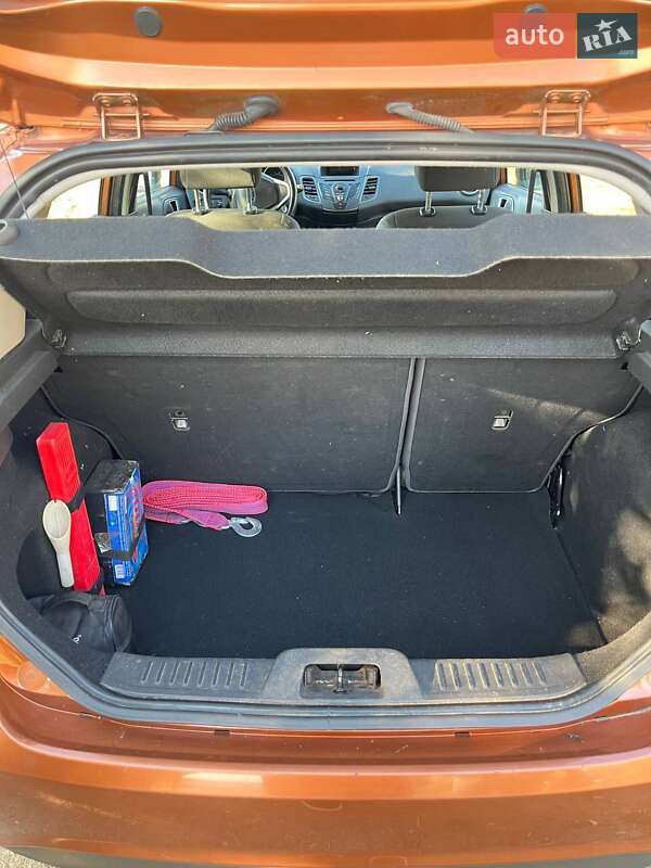 Хэтчбек Ford Fiesta 2013 в Днепре