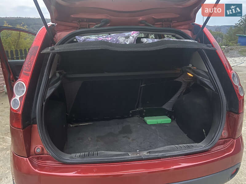 Хэтчбек Ford Fiesta 2007 в Виннице
