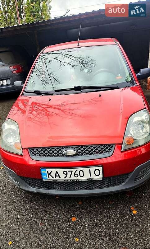 Хэтчбек Ford Fiesta 2007 в Киеве