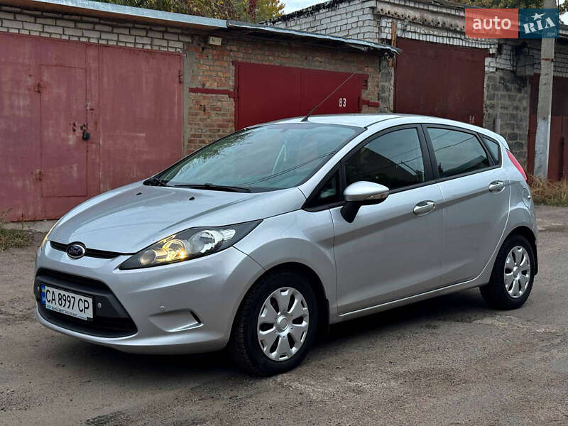 Хетчбек Ford Fiesta 2012 в Черкасах фото 2 Хетчбек Ford Fiesta 2012 в Черкасах