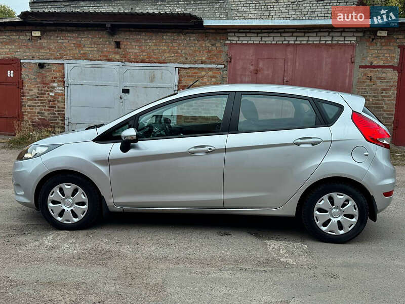 Хетчбек Ford Fiesta 2012 в Черкасах фото 4 Хетчбек Ford Fiesta 2012 в Черкасах