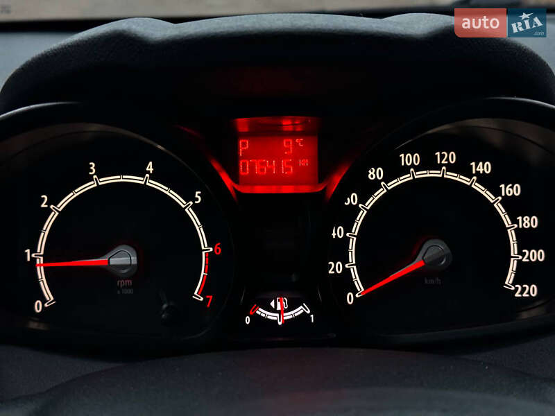 Хетчбек Ford Fiesta 2012 в Черкасах фото 22 Хетчбек Ford Fiesta 2012 в Черкасах