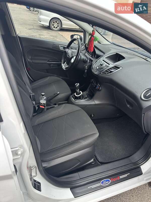 Хэтчбек Ford Fiesta 2014 в Одессе фото 13 Хэтчбек Ford Fiesta 2014 в Одессе