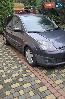 Хэтчбек Ford Fiesta 2008 в 