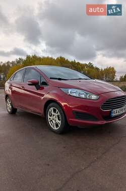 Седан Ford Fiesta 2014 в Ніжині