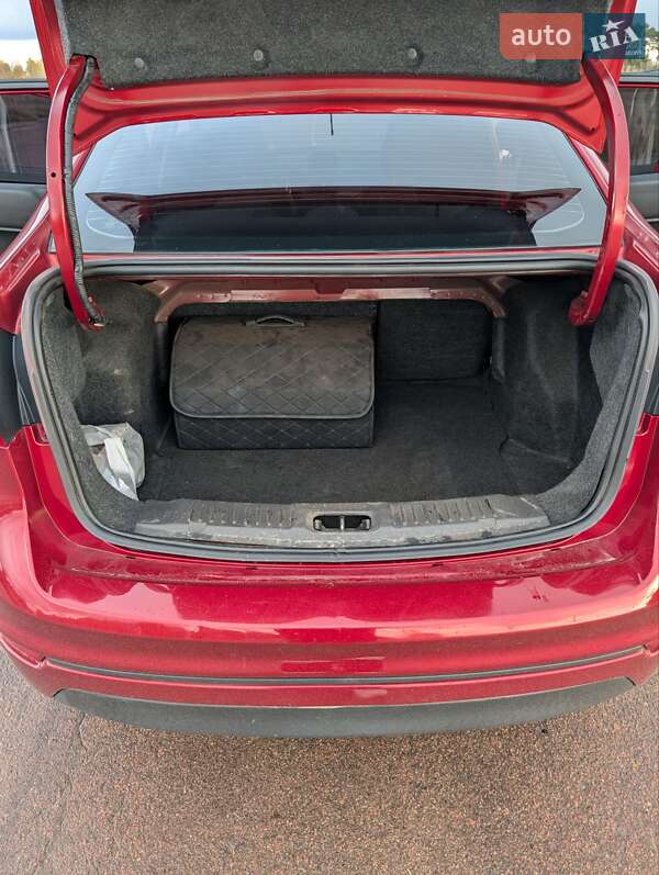 Седан Ford Fiesta 2014 в Нежине фото 20 Седан Ford Fiesta 2014 в Нежине