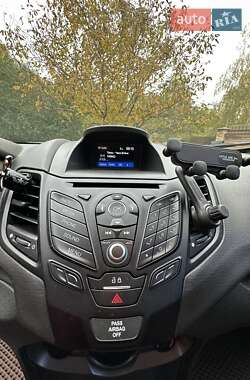 Седан Ford Fiesta 2019 в 