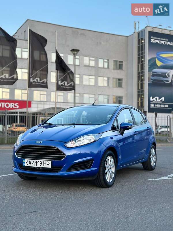 Хэтчбек Ford Fiesta 2013 в Киеве