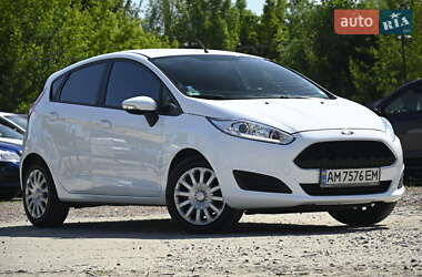 Хэтчбек Ford Fiesta 2017 в 