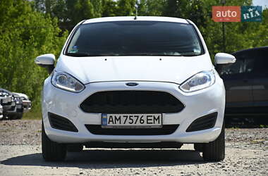 Хэтчбек Ford Fiesta 2017 в 