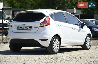 Хэтчбек Ford Fiesta 2017 в 