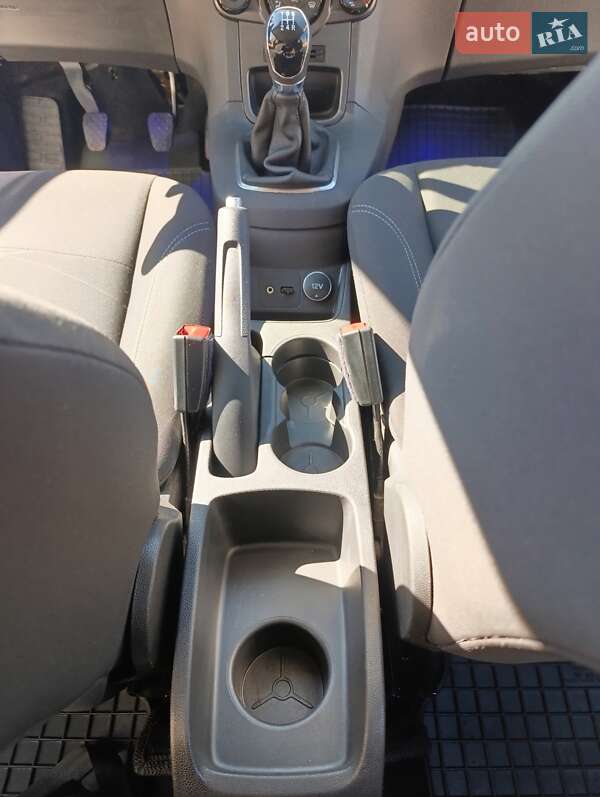 Хетчбек Ford Fiesta 2013 в Львові фото 7 Хетчбек Ford Fiesta 2013 в Львові