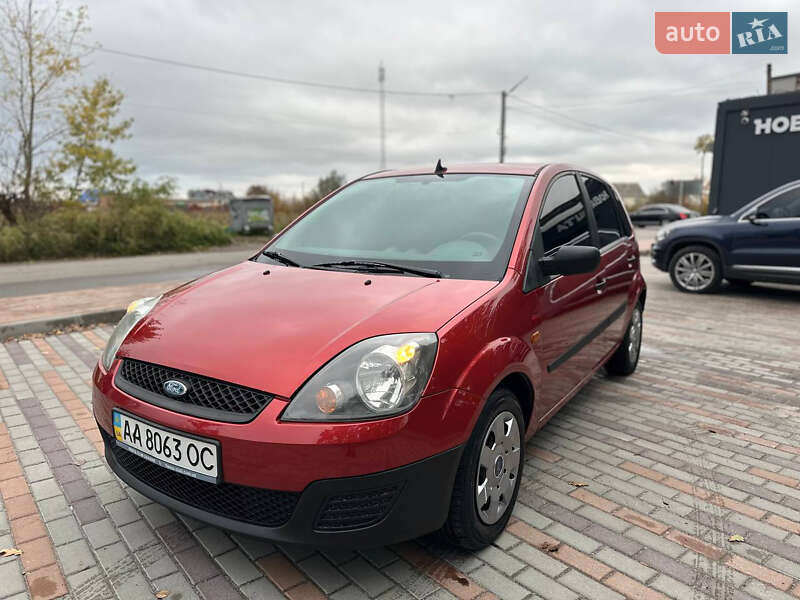 Хетчбек Ford Fiesta 2008 в Білій Церкві