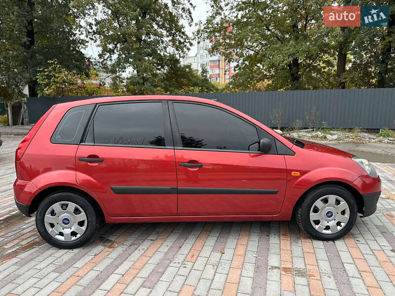 Хетчбек Ford Fiesta 2008 в Білій Церкві