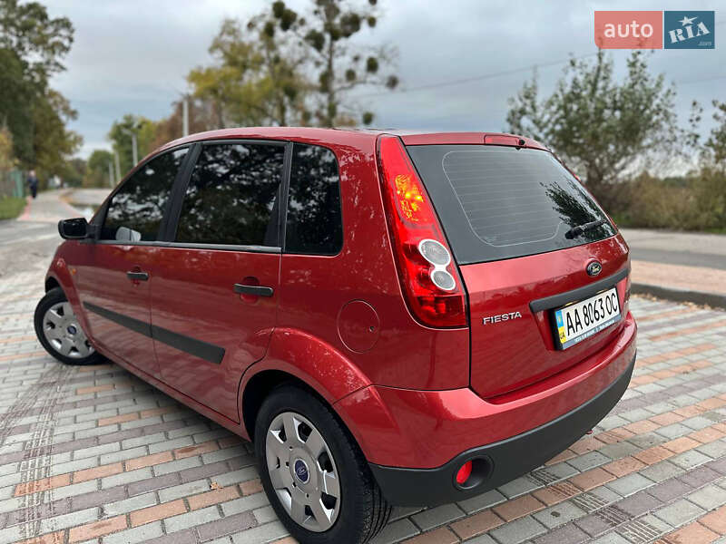 Хетчбек Ford Fiesta 2008 в Білій Церкві