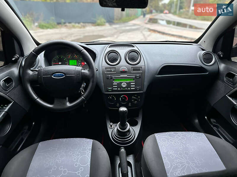 Хетчбек Ford Fiesta 2008 в Білій Церкві