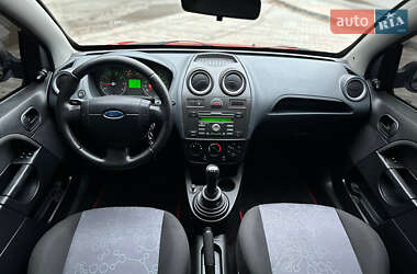 Хэтчбек Ford Fiesta 2008 в 