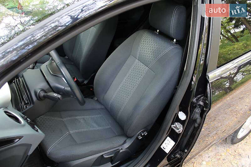 Хетчбек Ford Fiesta 2010 в Луцьку фото 43 Хетчбек Ford Fiesta 2010 в Луцьку