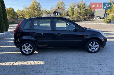 Хэтчбек Ford Fiesta 2002 в  фото 11 Хэтчбек Ford Fiesta 2002 в