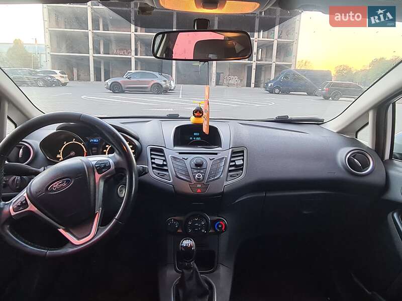 Хэтчбек Ford Fiesta 2013 в Тернополе