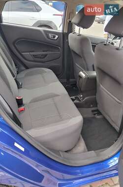Хэтчбек Ford Fiesta 2014 в 