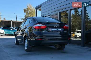 Хэтчбек Ford Fiesta 2018 в 