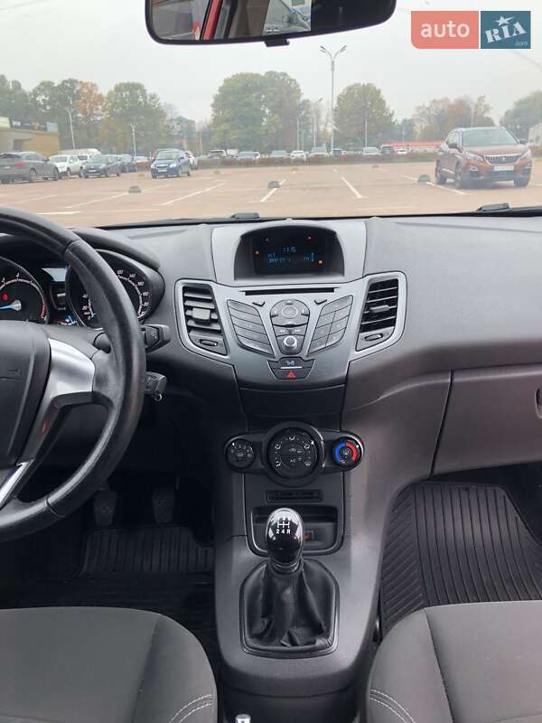 Хетчбек Ford Fiesta 2017 в Житомирі