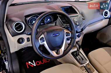Хэтчбек Ford Fiesta 2018 в 