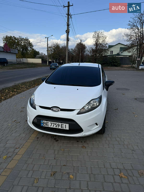 Седан Ford Fiesta 2009 в Первомайську фото 4 Седан Ford Fiesta 2009 в Первомайську