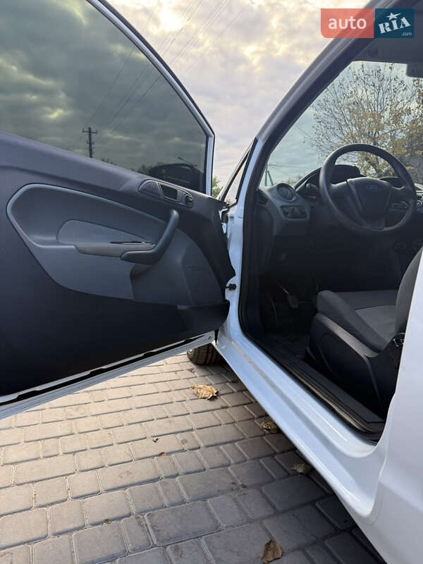 Седан Ford Fiesta 2009 в Первомайську фото 9 Седан Ford Fiesta 2009 в Первомайську