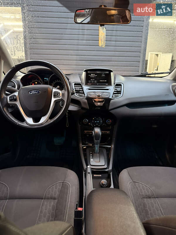 Хэтчбек Ford Fiesta 2013 в Каменском фото 10 Хэтчбек Ford Fiesta 2013 в Каменском