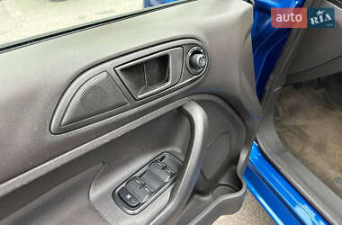 Седан Ford Fiesta 2018 в  фото 11 Седан Ford Fiesta 2018 в